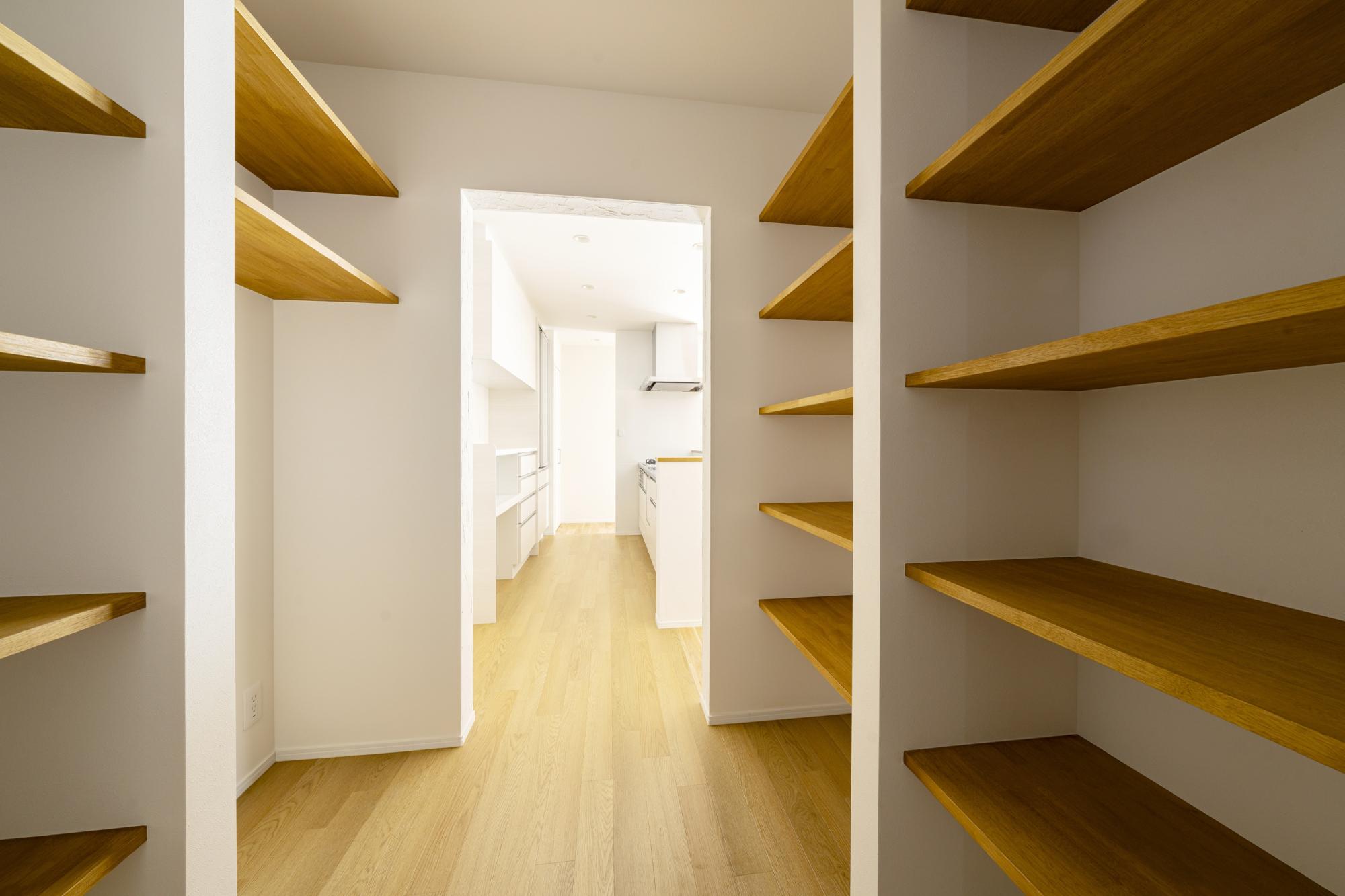 ふたりで暮らす"ほぼ平屋"の家