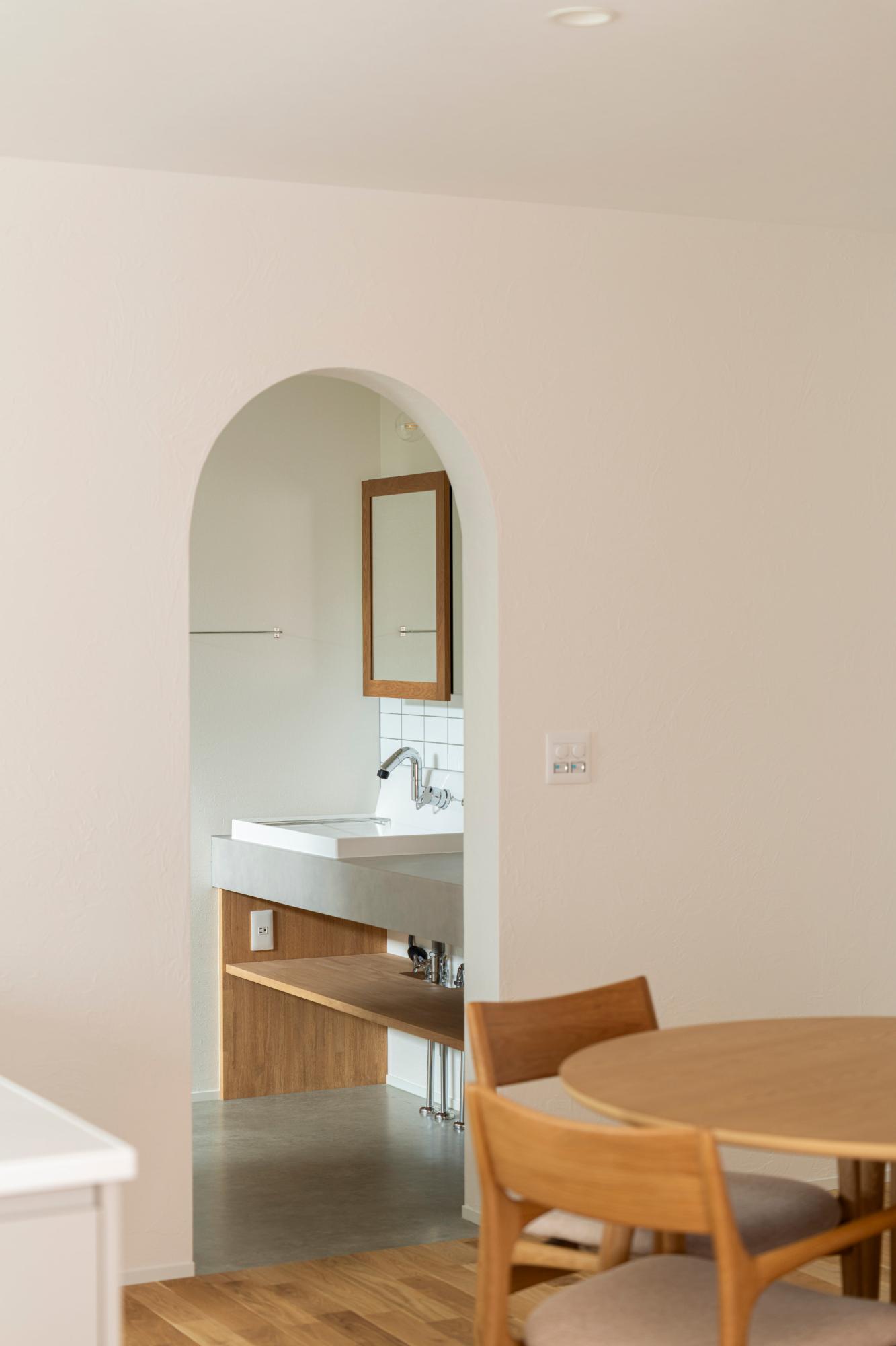 寝室と水回りがつながる動線のある家