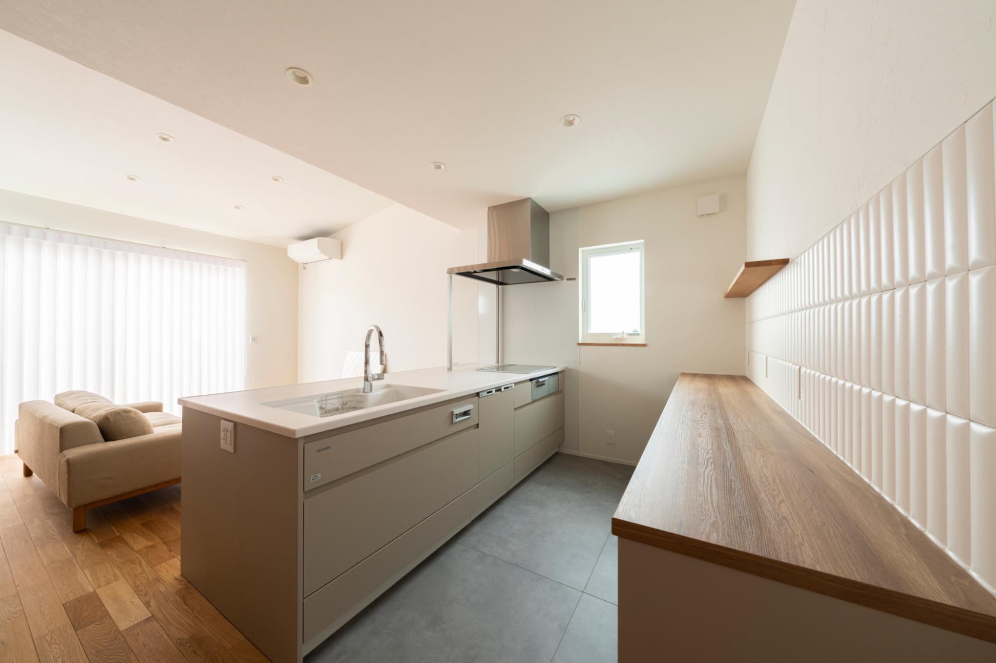 寝室と水回りがつながる動線のある家