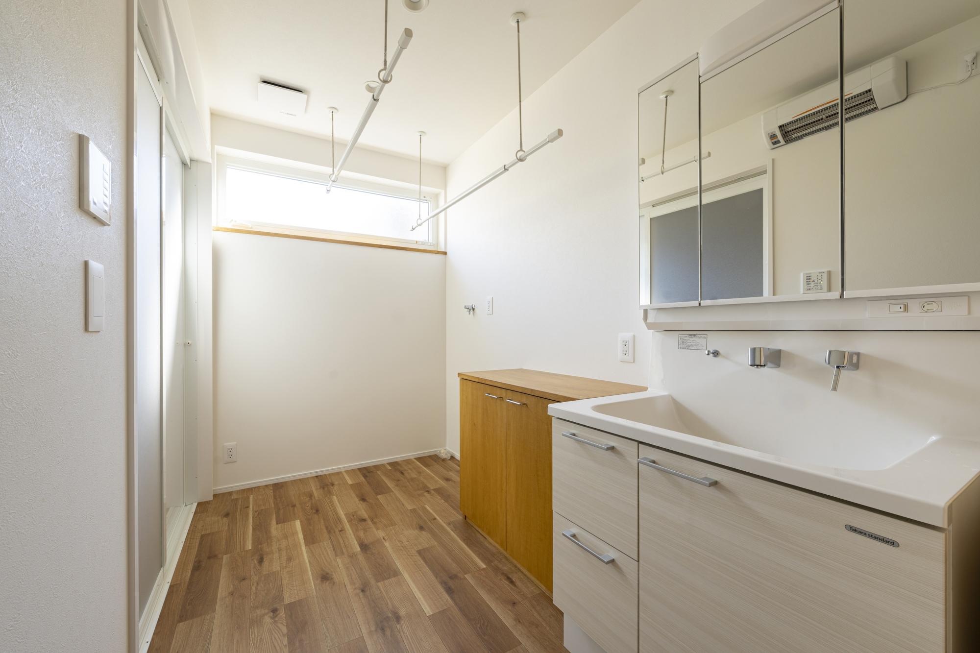 ふたりで暮らす"ほぼ平屋"の家