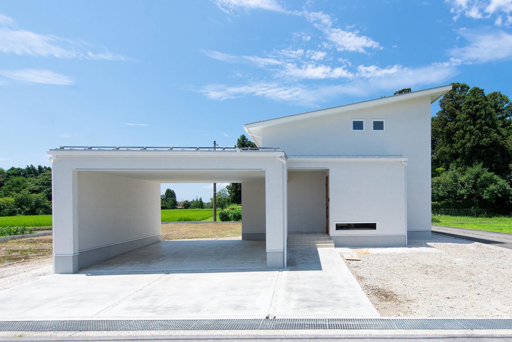 4.5Mの勾配天井LDKの住まい